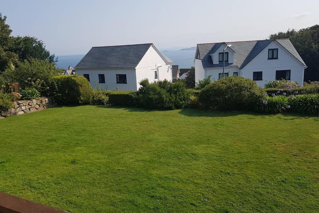 St Ives Apartment Private Parking With Garden 10 Minute Walk Into Town And Beach Dış mekan fotoğraf